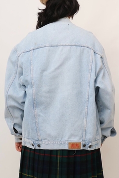 jaqueta jeans azul classica 90’s na internet