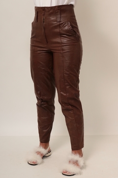 Calça 100% couro marrom cintura alta - comprar online