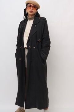 trenc coat preto aveludado vintage na internet