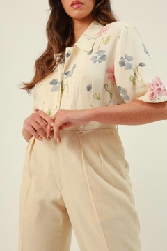 Imagem do camisa Floral creme bege flores vintage