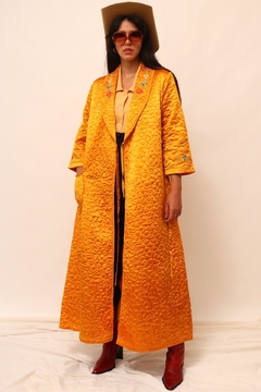Imagem do Robe dourado bordado matelasse vintage