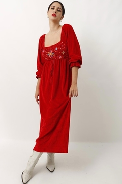 vestido veludo vermelho bordado decote - loja online
