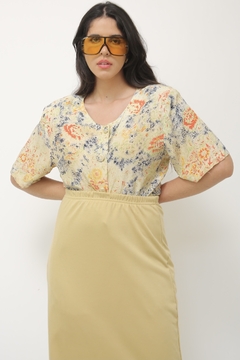 Blusa estilo terninho estampado vintage na internet