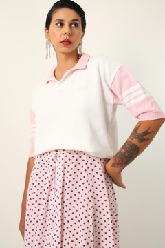 Blusa polo branca com rosa vintage na internet