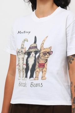 Imagem do Camiseta estampa vintage gatinhos (HANES)