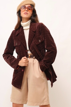 casaco veludo marrom cinto anos 79’ - comprar online