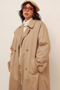 trench coat classico bege vintage - Capichó Brechó