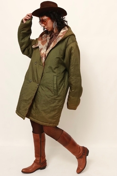 Imagem do casaco acolchoado verde estampa forro