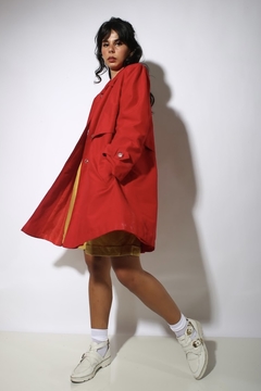 Casaco vermelho ombreira vintage forrado na internet