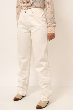 calça cintura alta branca vintage na internet