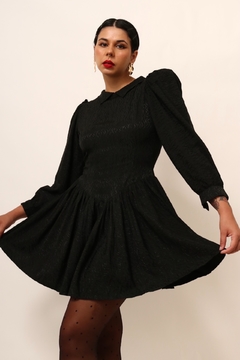Vestido preto rodado textura 90´s Wandinha - loja online