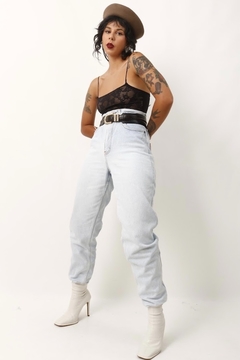 Imagem do alça jeans cintura mega alta escrita lateral
