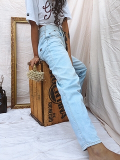 Calça mom jeans original jeans anos 90’s cintura mega alta