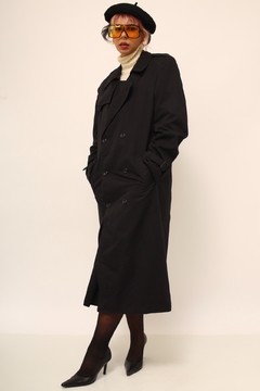 Trench coat preto classico forrado na internet