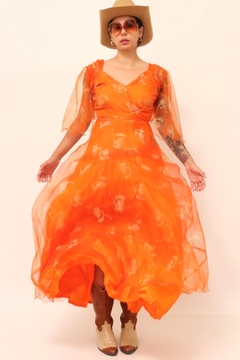 Vestido laranja fuido floral manga vintage