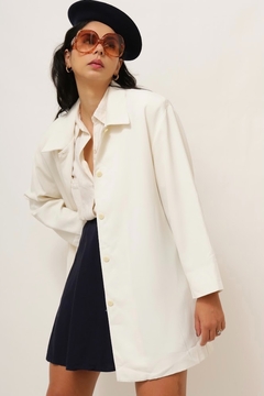 Blazer branco amplo ombreira 90´s