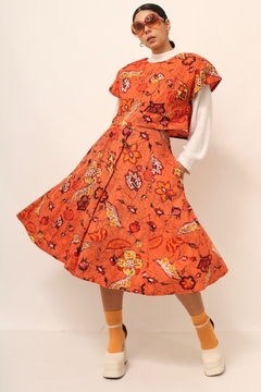 Cojunto laranja cropped + saia cintura alta - comprar online