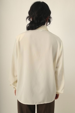 Camisa creme recorte poliester GG - comprar online