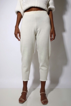 Calça tricot pantacourt cintura alta textura vintage na internet