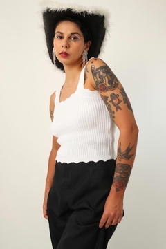 Cropped tricot branco textura suspiro - comprar online