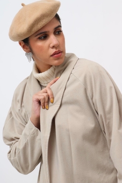 casaco estilo capa bege plush - comprar online