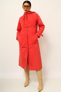 Trench Coat vermelho recortes classico