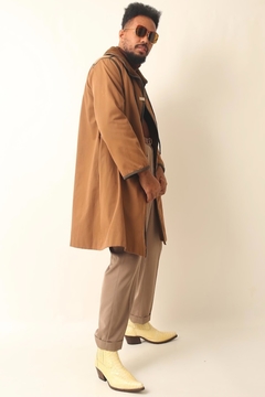casaco estilo capa bege todo forrado pelucia - comprar online
