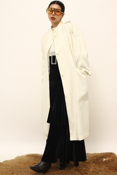 Trenc coat creme amplo ombreira vintage bolso - loja online