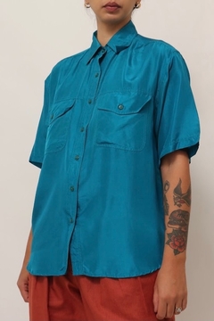 Imagem do camisa 100 % seda azul vintage