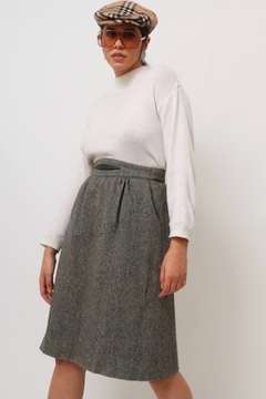 Saia cintura alta lã cinza com preto recorte couro (atelie parisiense) na internet