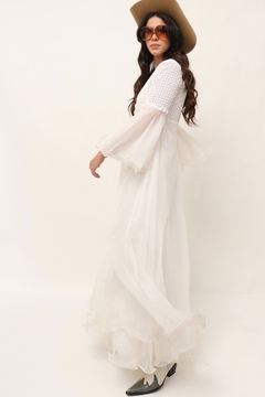 vestido noiva 70’s manga boca de sino renda - loja online