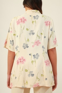 camisa Floral creme bege flores vintage - loja online