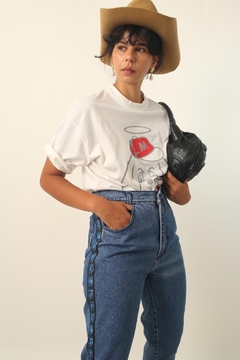 camiseta Urso estampa frente vintage - comprar online