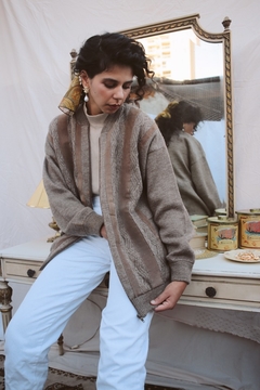 Imagem do Cardigã tricot grosso detalhe couro zíper frente bolso