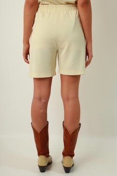 Imagem do Conjunto cotele creme shorts+ blusa