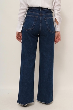 Calça jeans cintura alta recorte bolso - Capichó Brechó