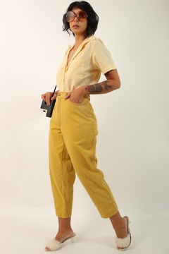Calça jeans cintura alta amarela vintage - loja online