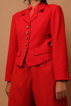 blazer cropped ombreira vermelho - comprar online
