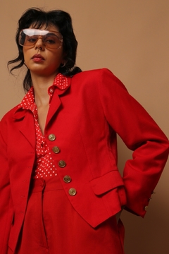 blazer cropped ombreira vermelho - loja online
