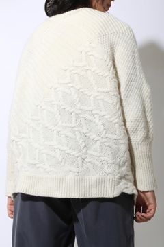 cardigan off white tricot grosso textura na internet