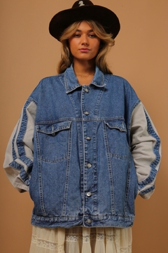 Jaqueta jeans bicolor ampla vintage na internet