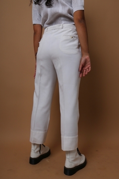 calça alfaiataria cintura alta branca - Capichó Brechó