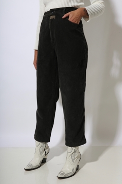 calça veludo cotele preta cintura alta - comprar online
