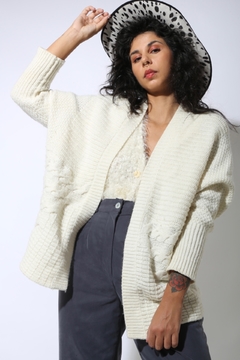 cardigan off white tricot grosso textura
