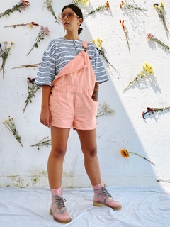 jardineira jeans rosa vintage 90’s na internet