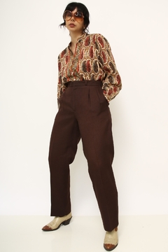 Calça cintura alta marrom vintage na internet