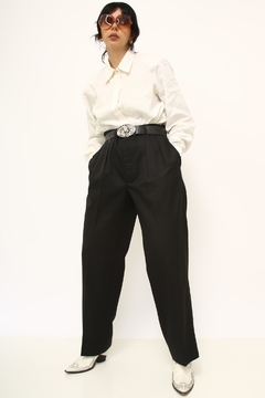 Calça cintura alta preta alfaiataria vintage