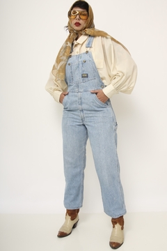 Macacão jeans jardineira vintage na internet