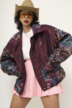 Jaqueta nylon acinturada roxa vintage na internet
