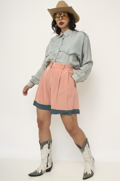 Imagem do Shorts rosa antigo barra verde vintage
